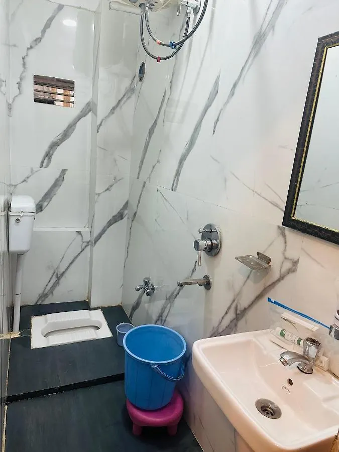 Hotel Deva Inn Varanasi 3*,  India