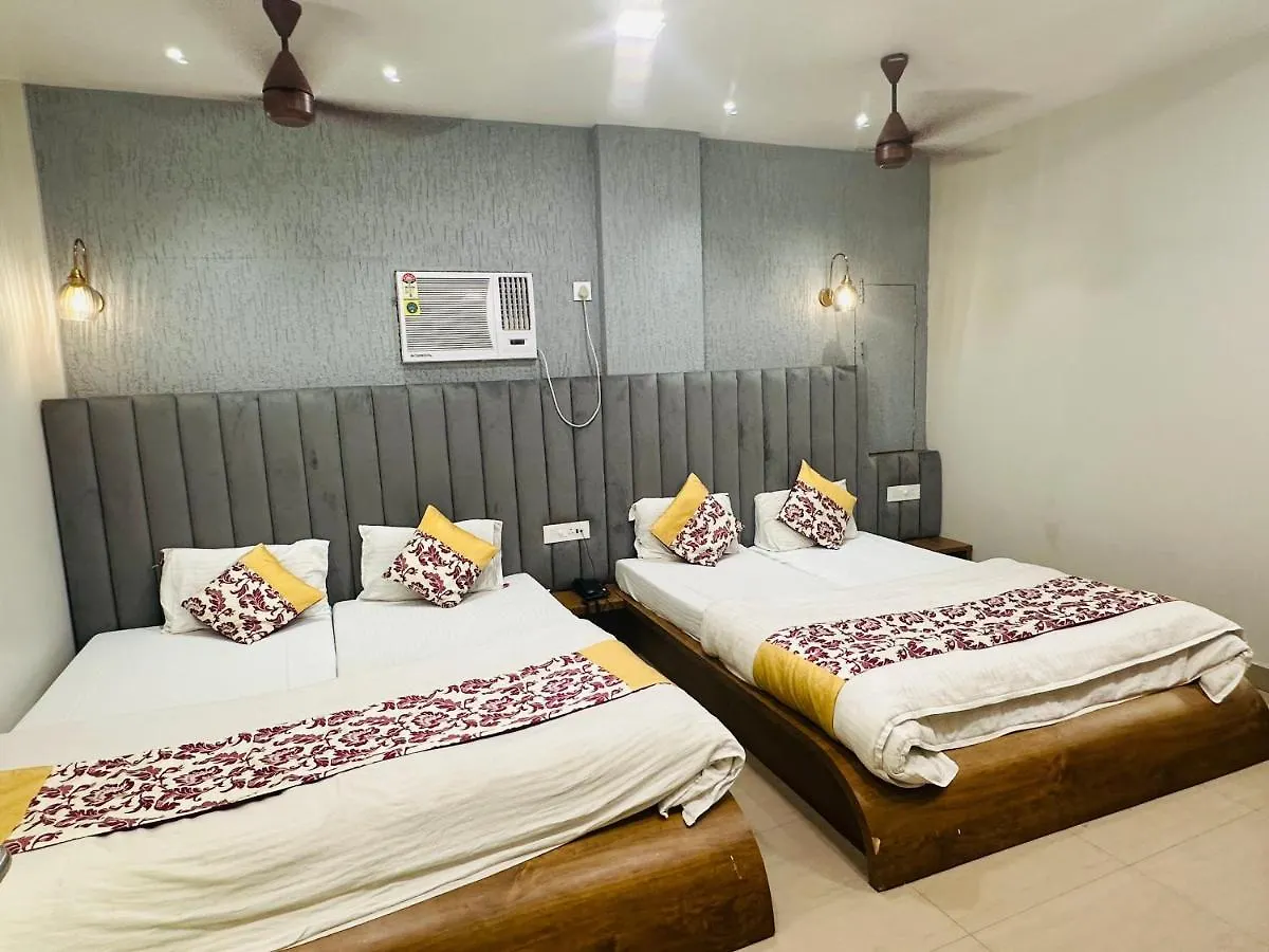 Hotel Deva Inn Varanasi